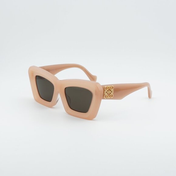 Loewe LW40145F 72E Sunglasses Shiny Pink Cat Eye Frame, Brown Lenses main image 8